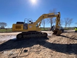 Side of used Komatsu Excavator for Sale